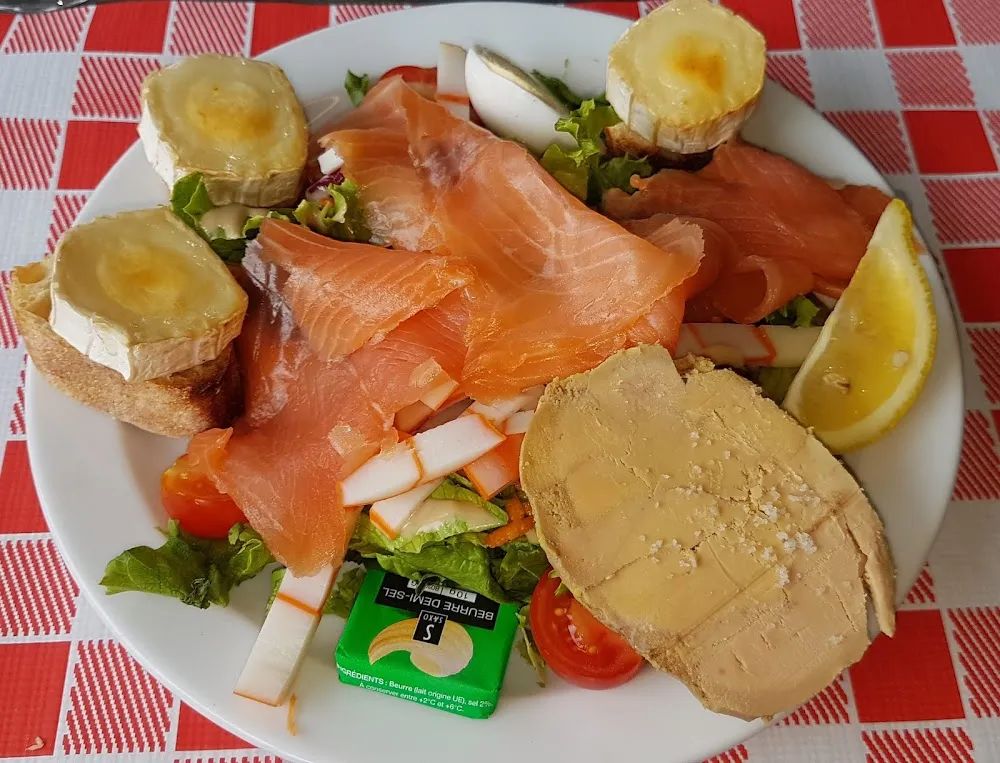 Salade Belle Rivière Suppléments Chèvre Et Fois Gras